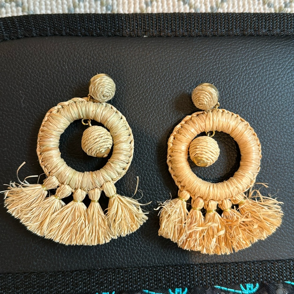 Roller rabbit Raffia earrings